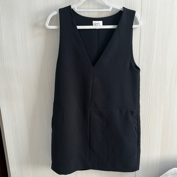 Wilfred Black V Neck Sleeveless Shift Dress With Side Pockets - Picture 1 of 9